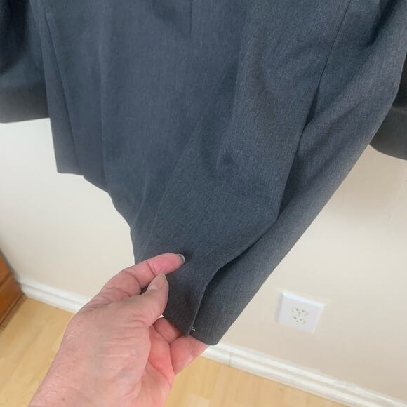 Van Heusen Size 44L Men's Sport Coat Blazer Jacket Dark Gray Work Travel - Picture 5 of 7